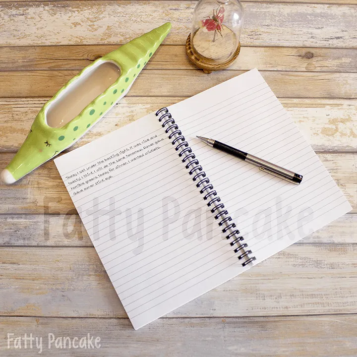 Blue Tongue Skink Lizard with Snails Notebook, Cut Reptile Gift Stationery