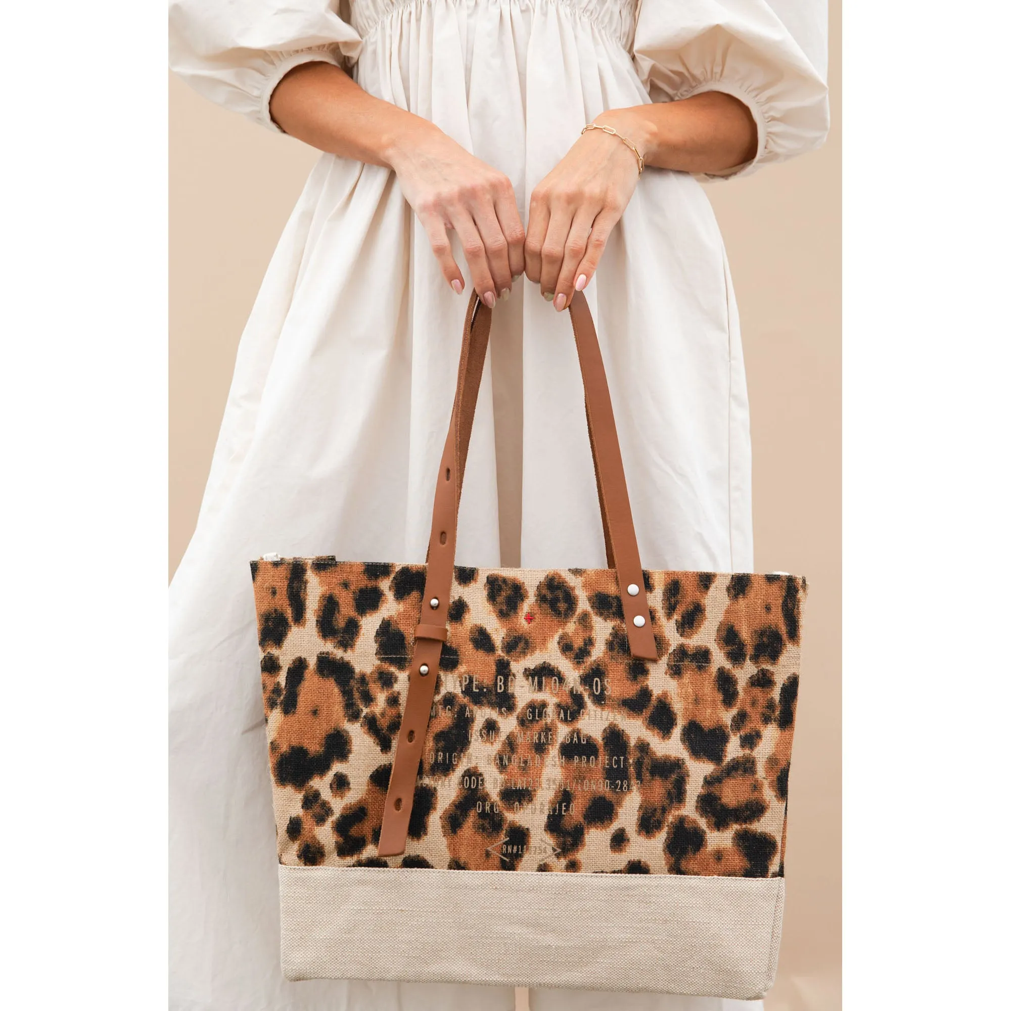 Shoulder Market Bag in Cheetah Print