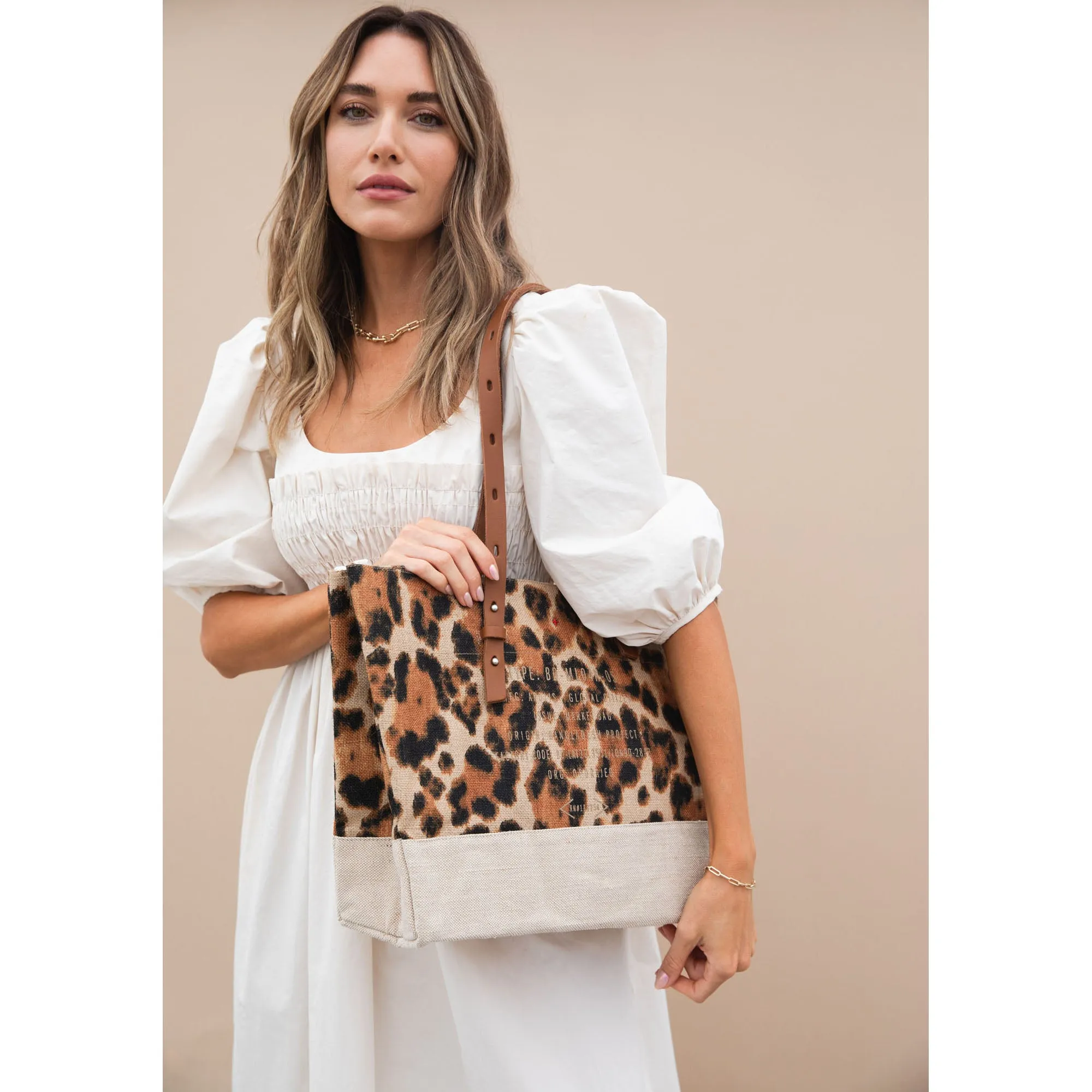 Shoulder Market Bag in Cheetah Print