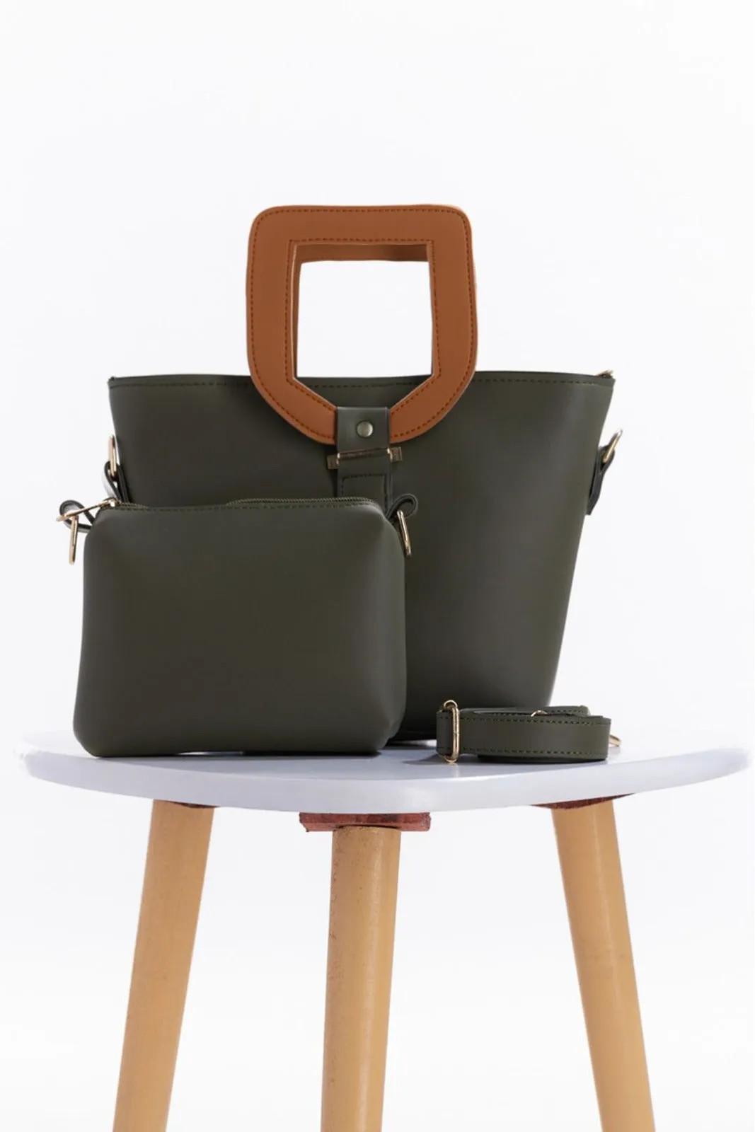 VOYAGE GREEN HANDBAG